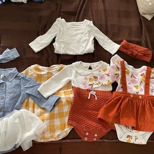 Lot of 5 Cat and Jack / Target baby girl outfits size 3-6 mos